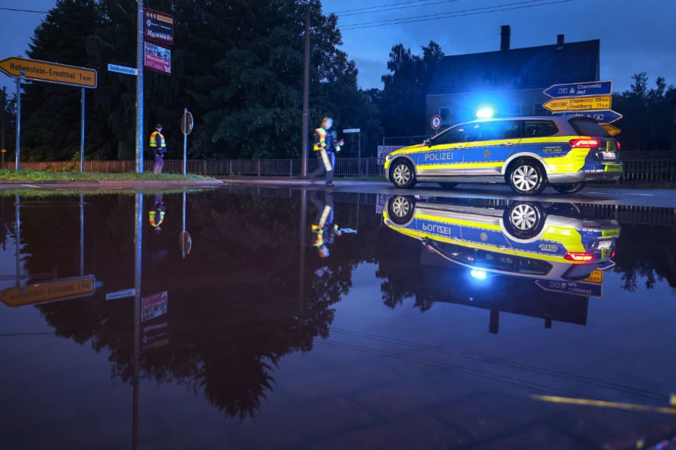 Viele Straßen mussten am Sonntagabend gesperrt werden.