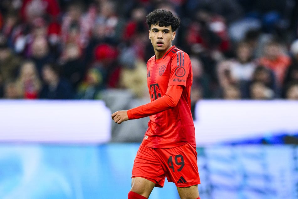 Adam Aznou (19) wird künftig für den FC Everton spielen - vorausgesetzt, der Medizincheck verläuft positiv.
