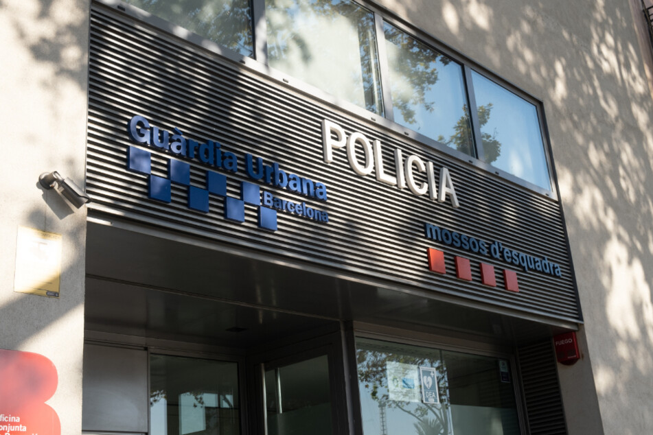 Die Polizei in Barcelona hat zwei Mordverdächtige festgenommen.