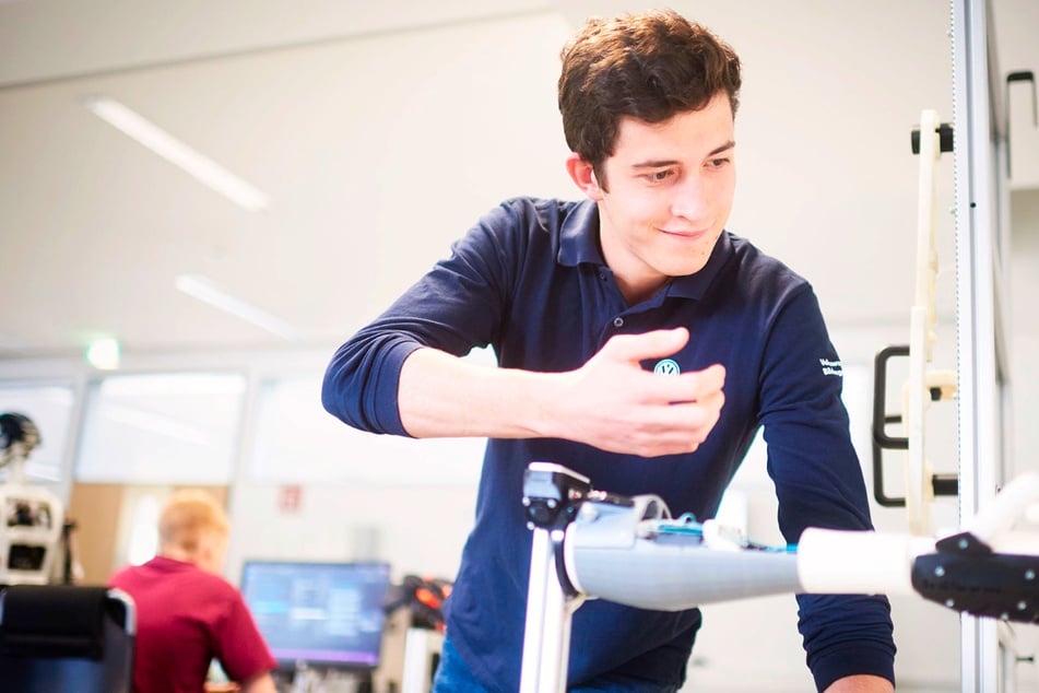 Als Fachinformatiker (m/w/d) bist Du der IT-Profi, der alle Systeme zum Laufen bringt.