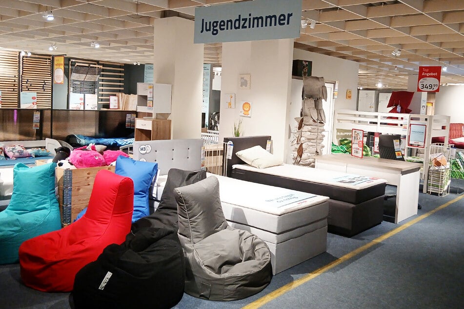 Traurige Gewissheit: Deshalb sind bei ROLLER hunderte Möbel jetzt stark reduziert