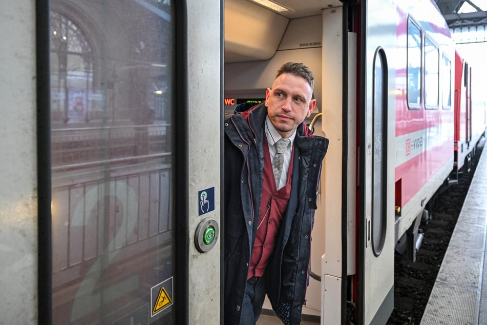 Bereits in seiner Kindheit war Robert begeistert von Zügen.