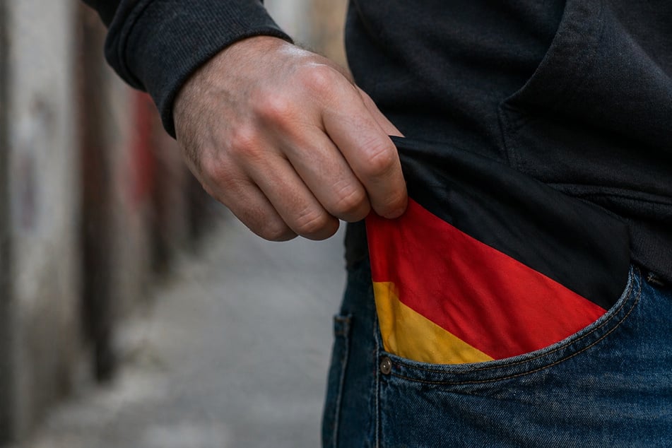 Die Stolz-Falle: Warum Deutsche ihre eigene Identität fürchten