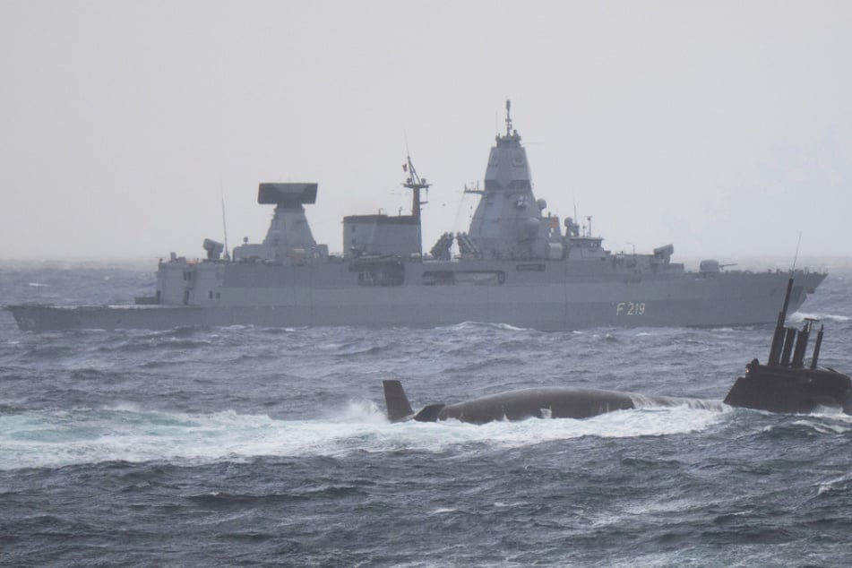 Die drei Fregatten der Sachsen-Klasse sind speziell für die Luftverteidigung konzipiert. Sie können zum Beispiel den gesamten Luftraum über der Nordsee überwachen.