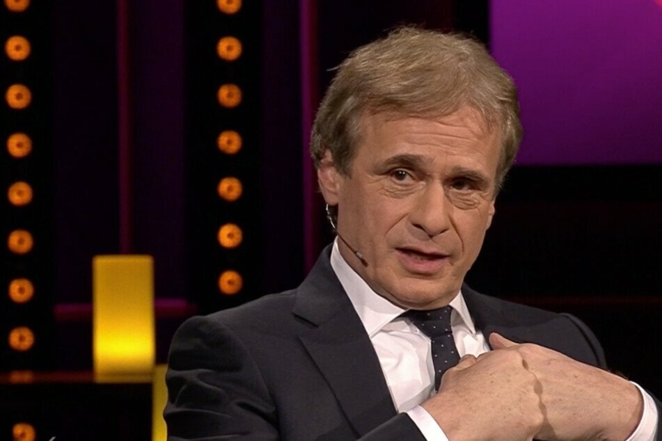 Gern gesehener Talk-Gast: Virologe Alexander Kekulé (62) war am Freitag zu Gast im "Riverboat" und wagte dort einen Blick in die Zukunft, angesichts der aktuellen Corona-Lage.