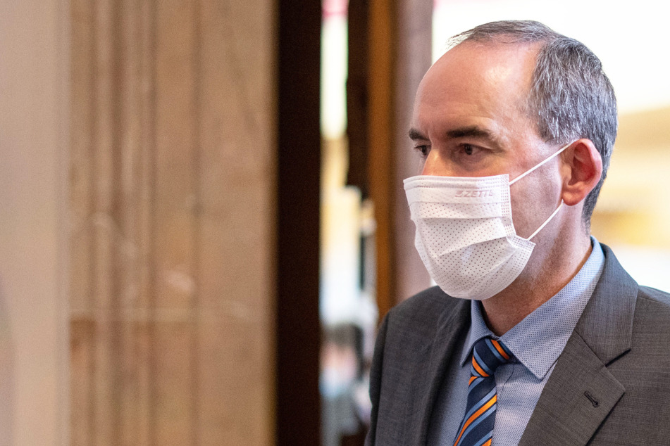 München: Möglicher Kontakt mit Coronavirus-Infiziertem! Hubert Aiwanger sagt Termine ab