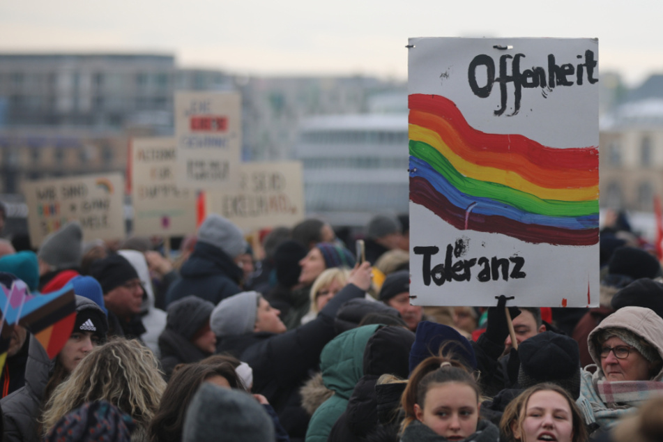 Seit Januar kommt es in zahlreichen deutschen Städten immer wieder zu Demonstrationen gegen Rechts, wie hier in Köln am 21. Januar.