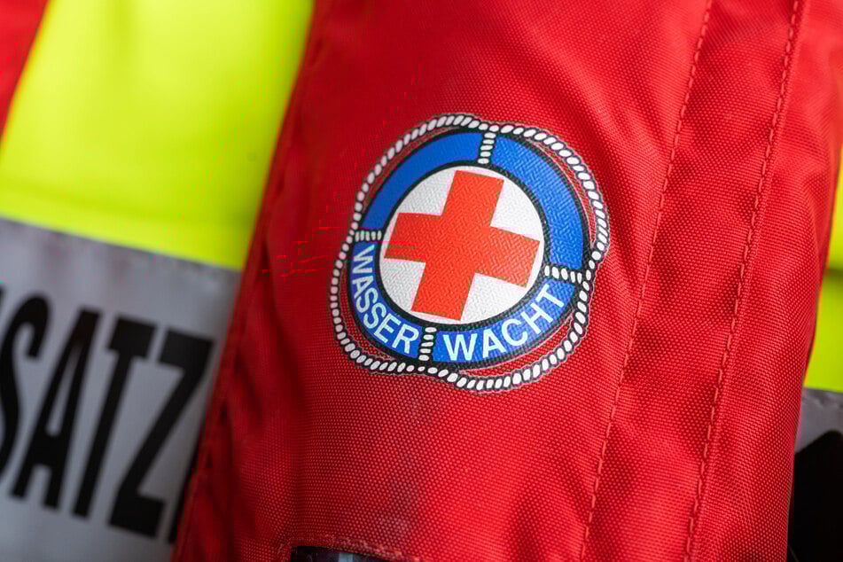 Im Gegensatz zu freigegebenen sind an wilden Badestellen in der Regel keine Rettungsschwimmer anwesend.
