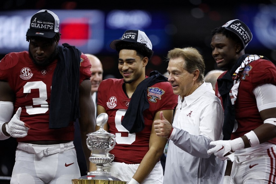 With Will Anderson Jr. (l) and Bryce Young (c), Alabama will have the potential to become the first program to garner back-to-back NFL Draft picks since Penn State in 2000.
