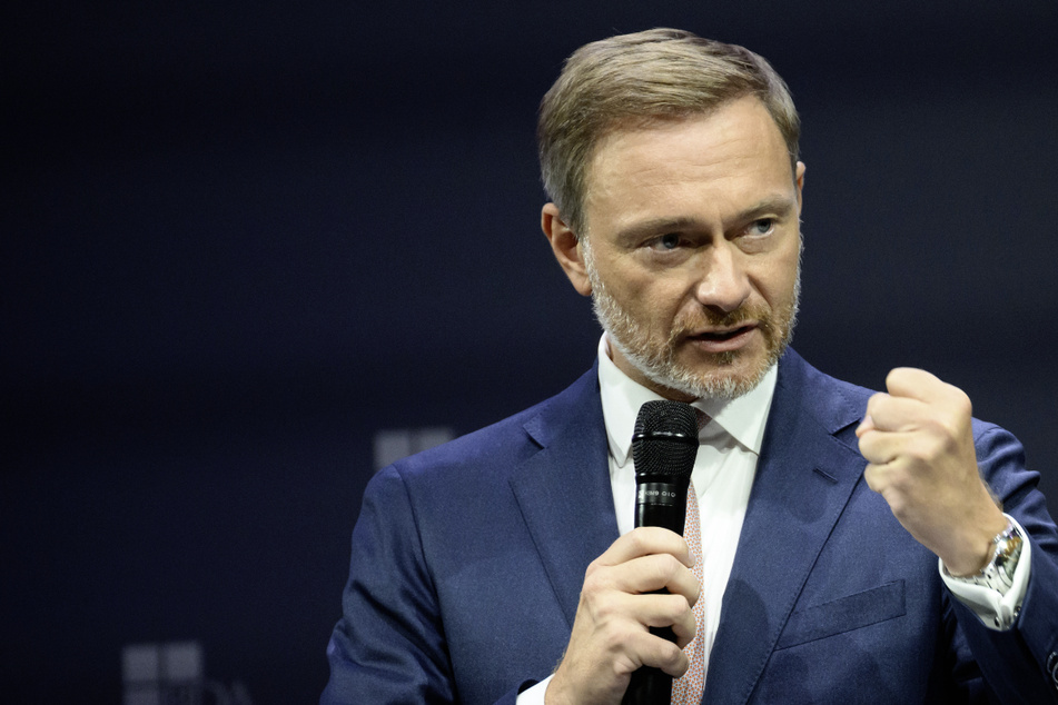 Bundesfinanzminister Christian Lindner (43, FDP) fordert einen Gehaltsdeckel für Spitzenpersonal beim öffentlich-rechtlichen Rundfunk.