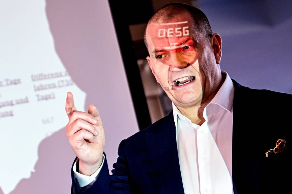 DESG-Präsident Matthias Große (58) hat sich bei der Pressekonferenz am Donnerstag in Rage geredet und schwere Vorwürfe gegen die ARD erhoben.