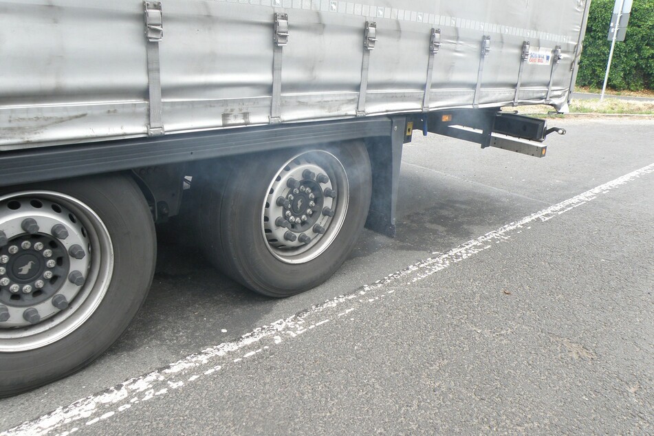 Eigentlich wollte der bulgarische Lastwagen nach Spanien. Dort wäre er aber in diesem Zustand wohl niemals angekommen.