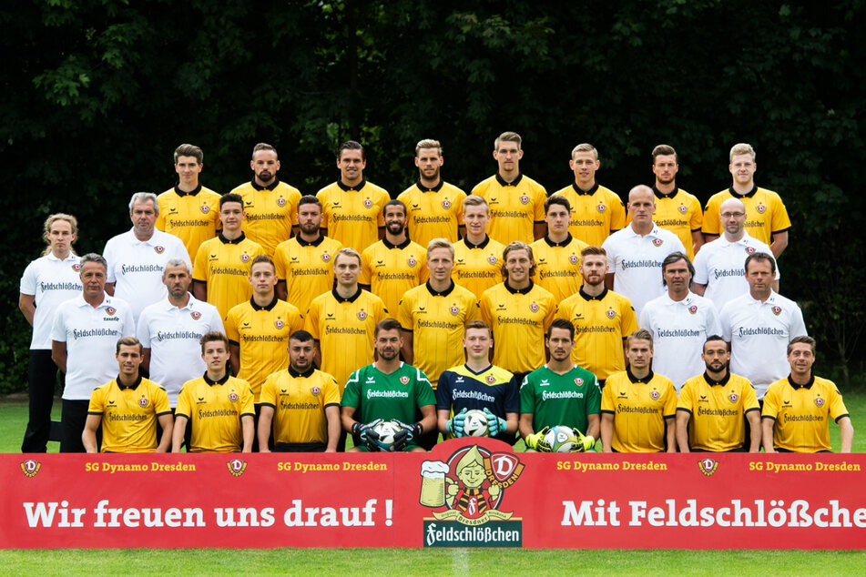 Mathias Fetsch (32, 2. Reihe von unten, 3.v.r.), Luca Dürholtz (27, untere Reihe, 3.v.r.) und Sinan Tekerci (27, untere Reihe, l.) spielten von Sommer 2014 bis Januar 2016 zusammen bei Dynamo Dresden.