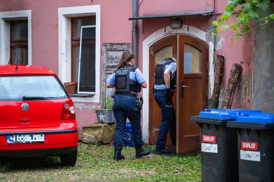 Die Beamten brauchten nicht lange, um den Tatverdächtigen (38) ausfindig zu machen.