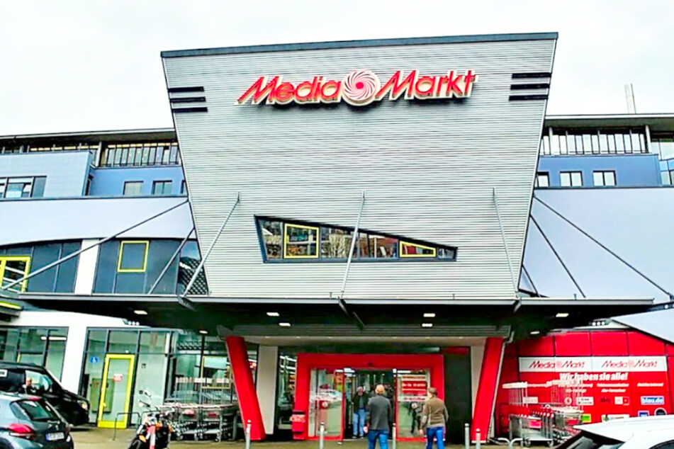 MediaMarkt Stuttgart-Feuerbach auf der Heilbronner Straße 393-397.