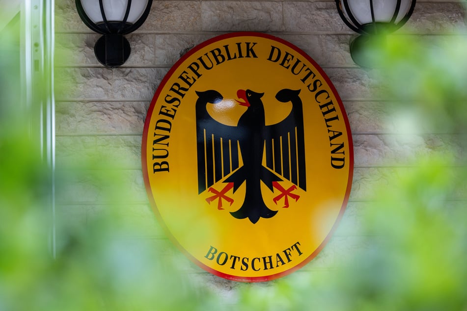 Das Auswärtige Amt der deutschen Bundesregierung steht eigenen Angaben zufolge mit der Kölnerin in direktem Kontakt.