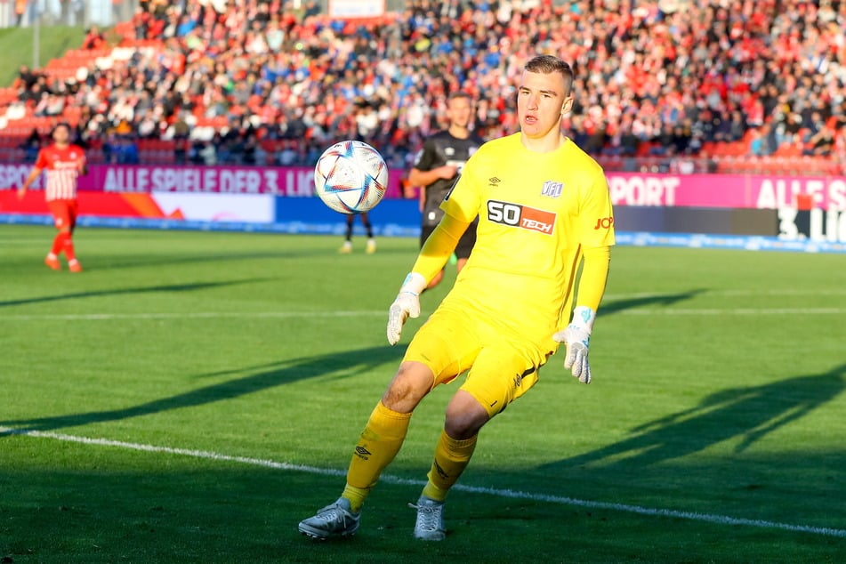 Bringt Drittliga-Erfahrung aus Osnabrück mit, hat zudem fünf Nachwuchsländerspiele für Deutschland bestritten: der neue CFC-Keeper Daniel Adamczyk (21).