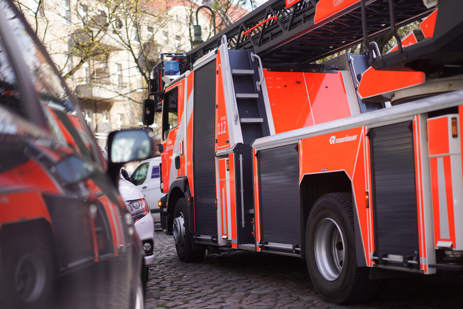 Die Feuerwehr kontrollierte die betroffenen Bereiche. (Symbolfoto)