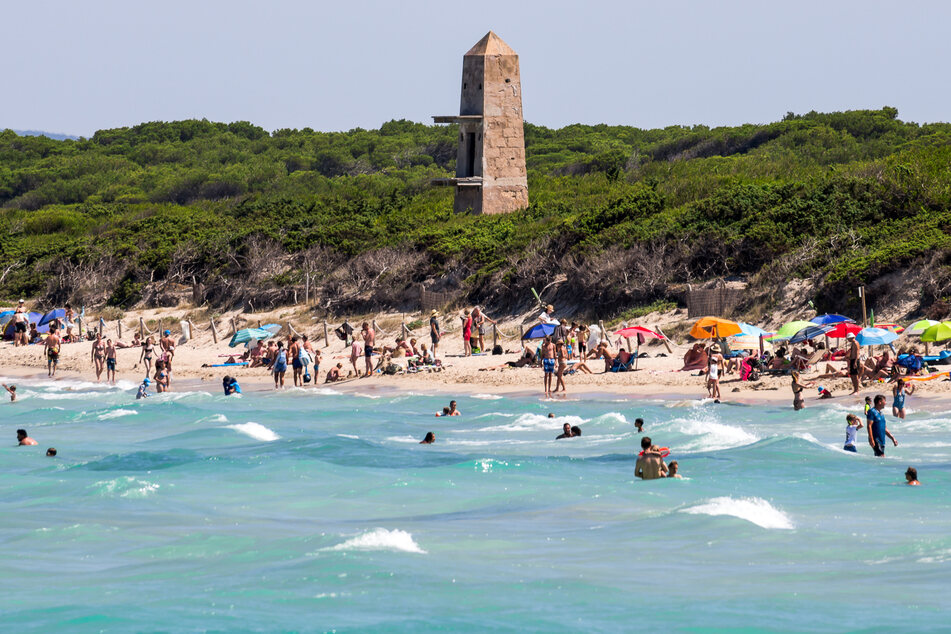 19-jähriger Deutscher bricht auf Mallorca am Strand zusammen und stirbt