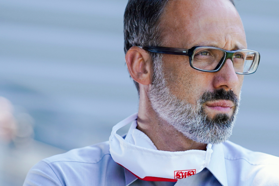 VfB-Coach Pellegrino Matarazzo (42) braucht schnell Lösungen für die Probleme des VfB.