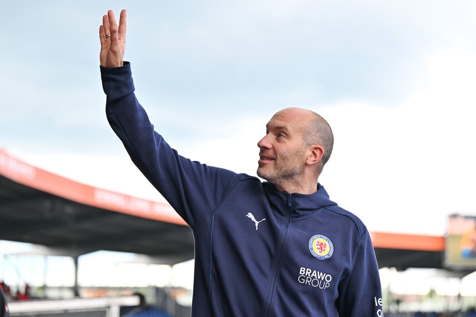 Ende Mai entließ Eintracht Braunschweig Cheftrainer Daniel Scherning (41).