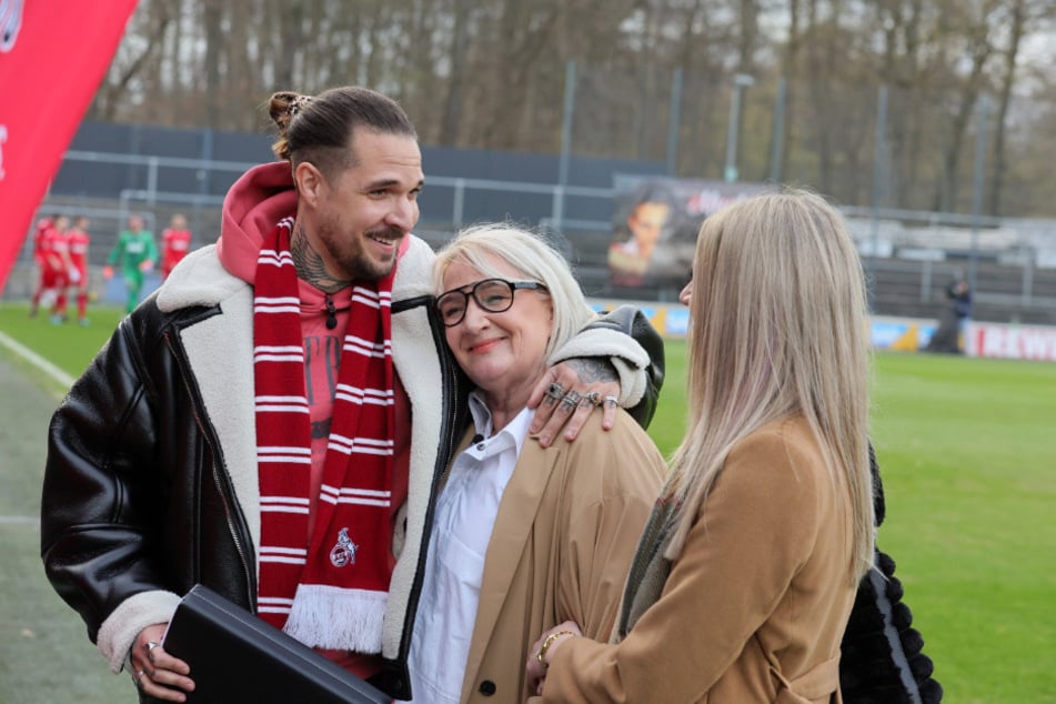 Im März 2023 waren Zico und Mama Claudia beim FC-Benefizspiel für Maurice "Mucki" Banach.