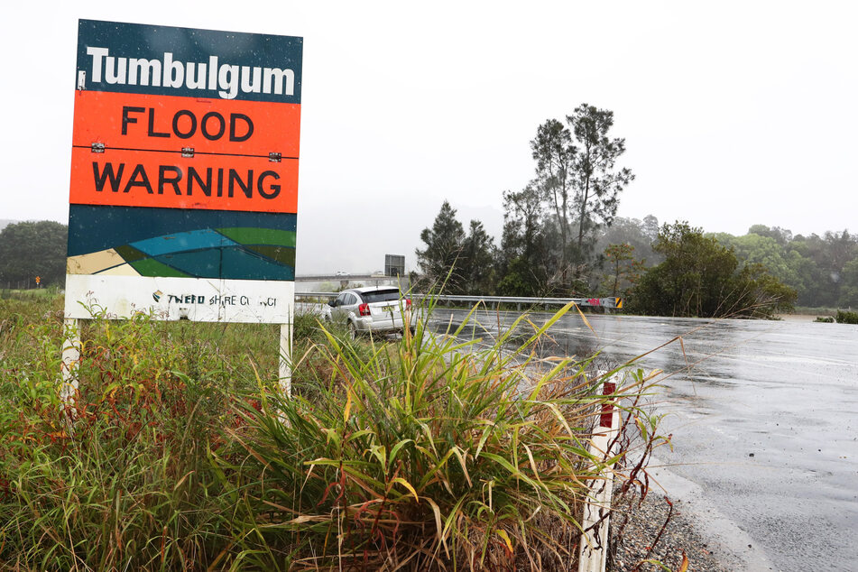 Ein Sturmtief sorgt in Australien für Überschwemmungen: Für weite Teile des Bundesstaates New South Wales gelten Hochwasser- und Sturmwarnungen.