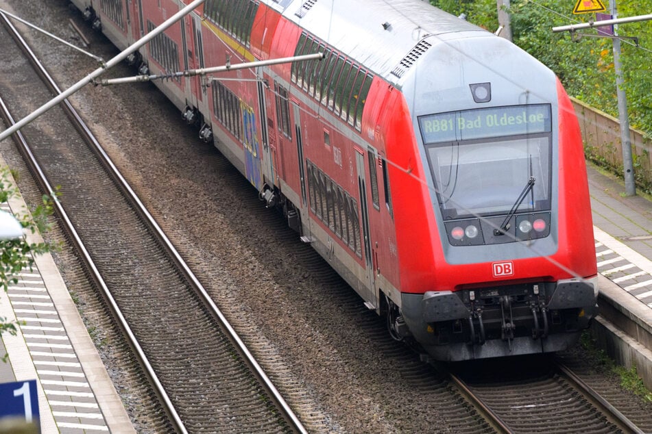 Der Bahnverkehr zwischen Magdeburg und Berlin ist weiterhin eingeschränkt.