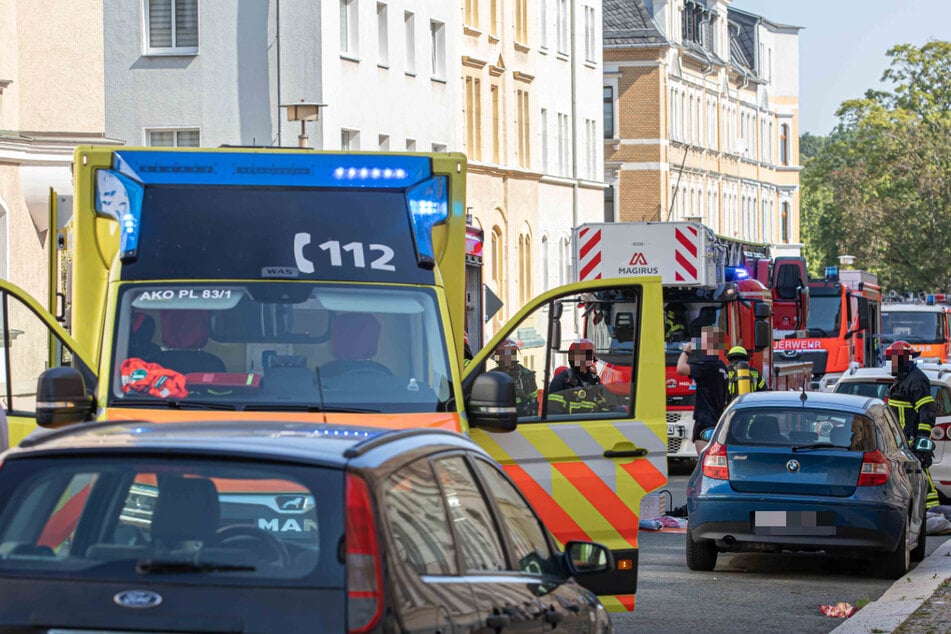 Die Feuerwehr musste in die Seumestraße in Plauen ausrücken. Dort brannte Müll in einem Keller.