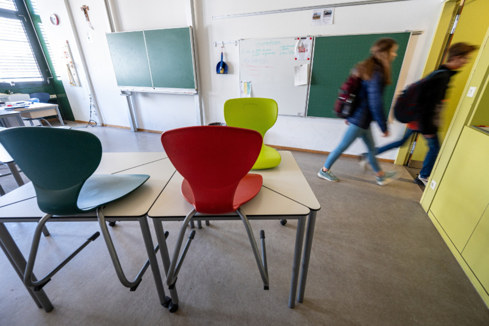 Wegen Lehrermangels bleiben Klassenräume im Erzgebirge immer häufiger leer.
