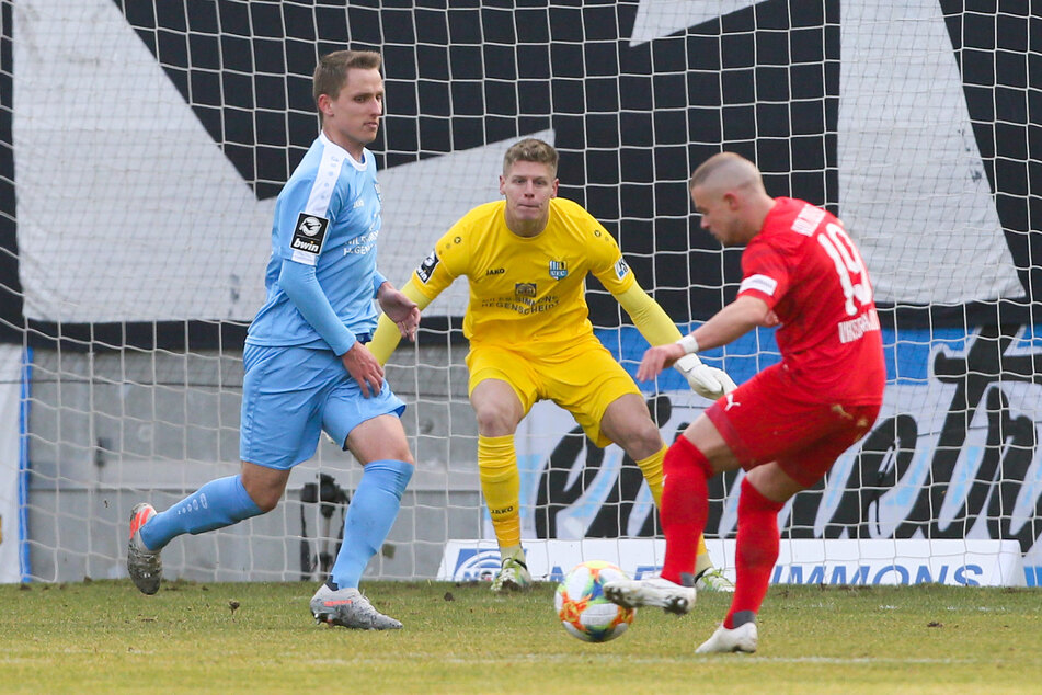 In der 3. Liga lief Kevin Holzweiler (r.) 69-mal für Viktoria Köln und Rot-Weiss Essen auf.