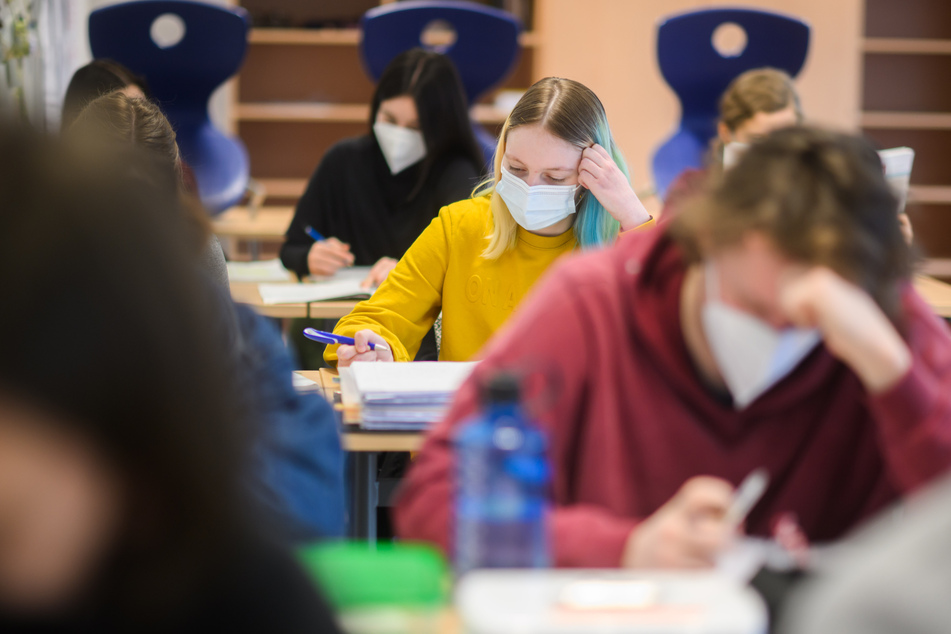 In sächsischen Schulen bleiben auch nach dem 20. März die bisherigen Corona-Regeln bestehen.