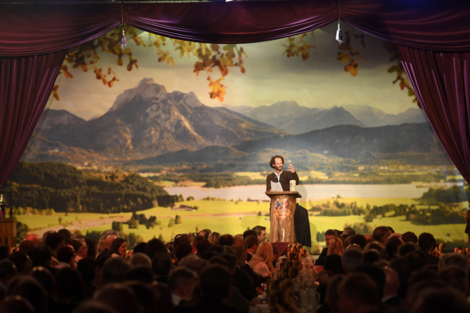 Maximilian Schafroth hält beim Starkbieranstich 2019 auf dem Nockherberg die Fastenpredigt.