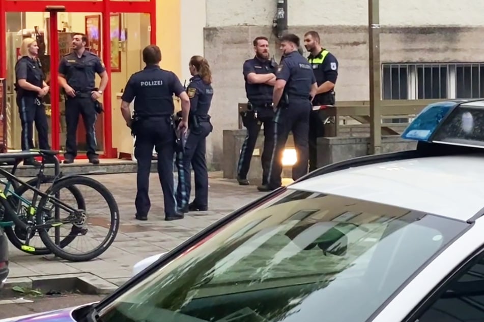 Im Münchner Stadtteil Sendling ist es am heutigen Montagabend zu einem folgenschweren Polizeieinsatz gekommen.