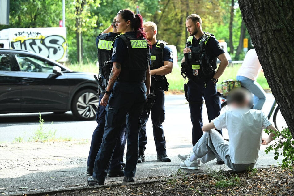 Die Polizei hatte den 20-jährigen BMW-Fahrer am Unfallort vorläufig festgenommen.