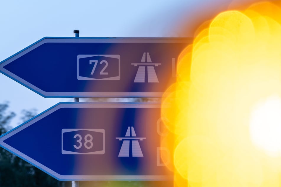 Das Autobahnkreuz, das die A72 und A38 verbindet, wird ebenfalls teilweise gesperrt.