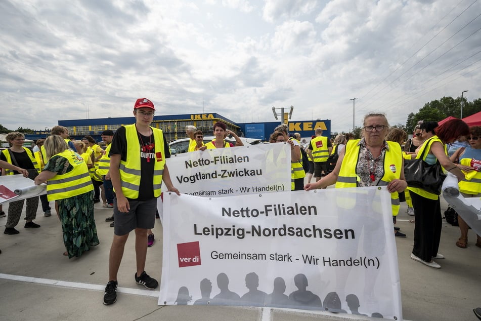 Neben Edeka-Filialen werden auch etwa Netto oder Aldi bestreikt.