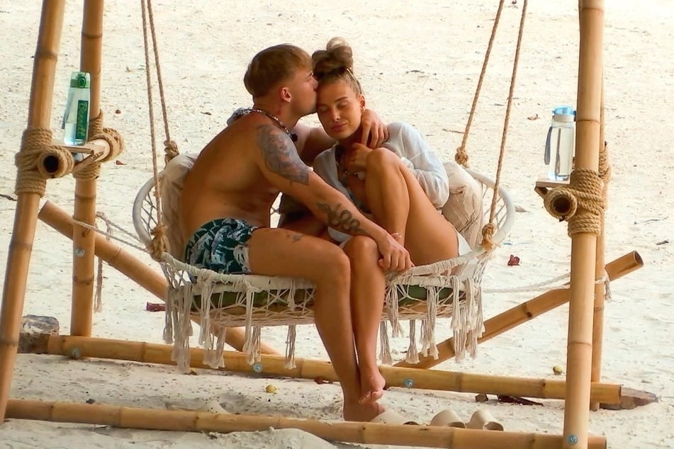 Werden verbannt: Bennett (29) und Vicky (27).