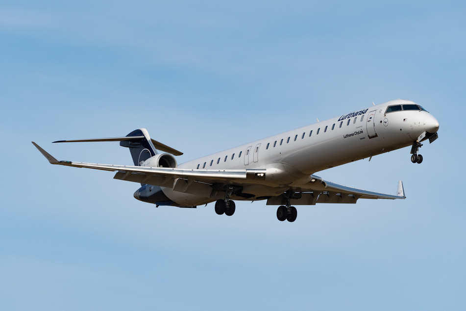 Die Lufthansa-Maschine des Typs Bombardier CRJ-900 kam gar nicht erst zum Abheben. (Symbolfoto)
