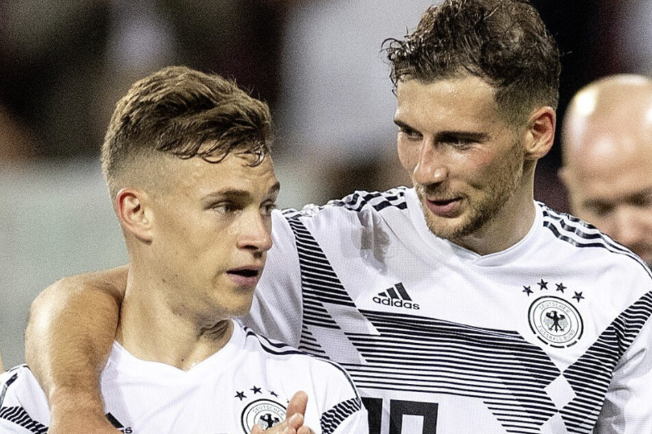 Joshua Kimmich (l) und Leon Goretzka. (Archivbild)