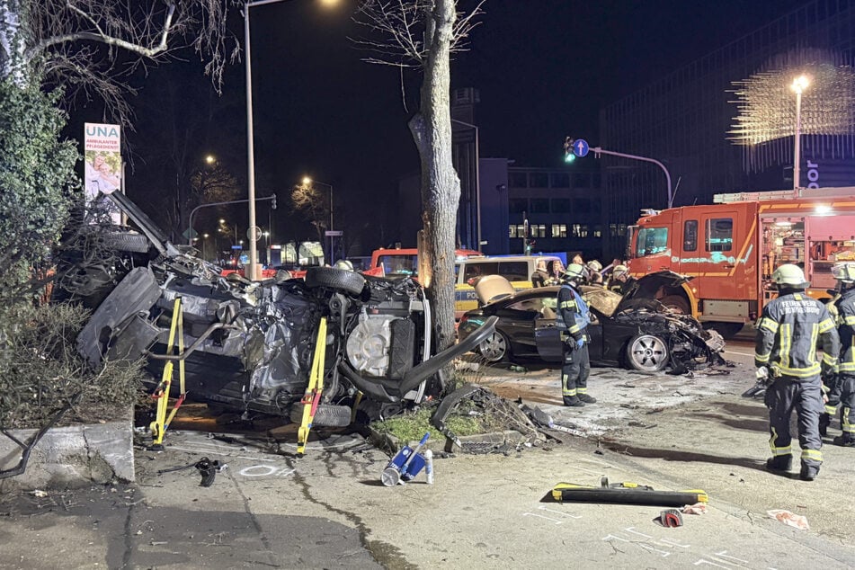 Zwei Mercedes-Fahrer, die sich vermutlich ein Rennen lieferten, haben zwei junge Frauen auf dem Gewissen.