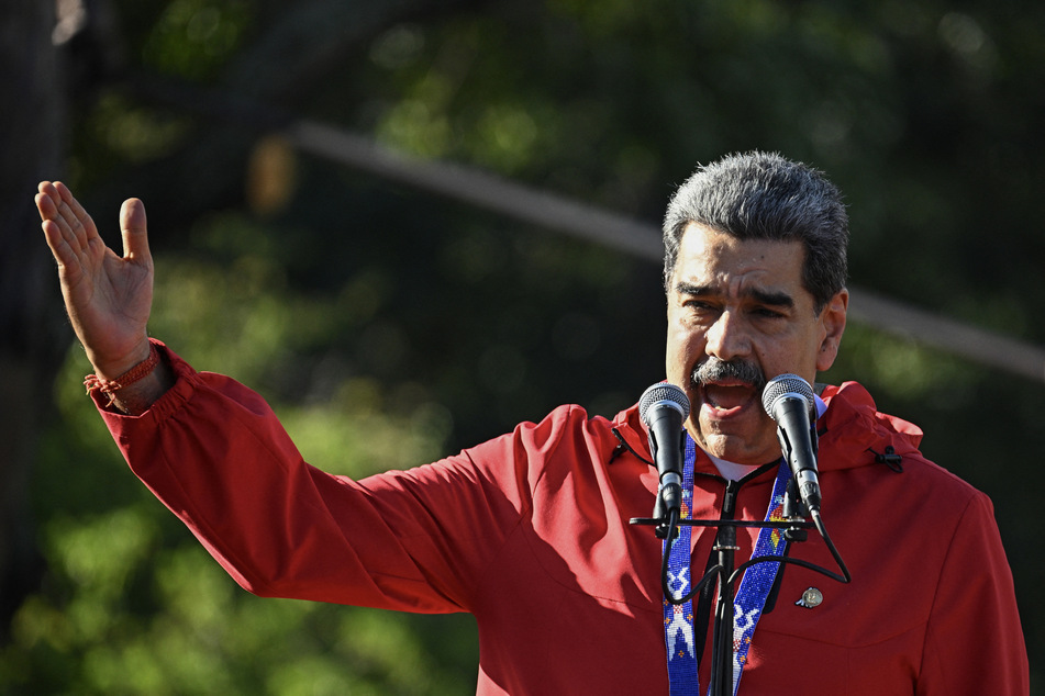 Maduro says Venezuela has thousands of Russian anti-aircraft missiles to counter US threats