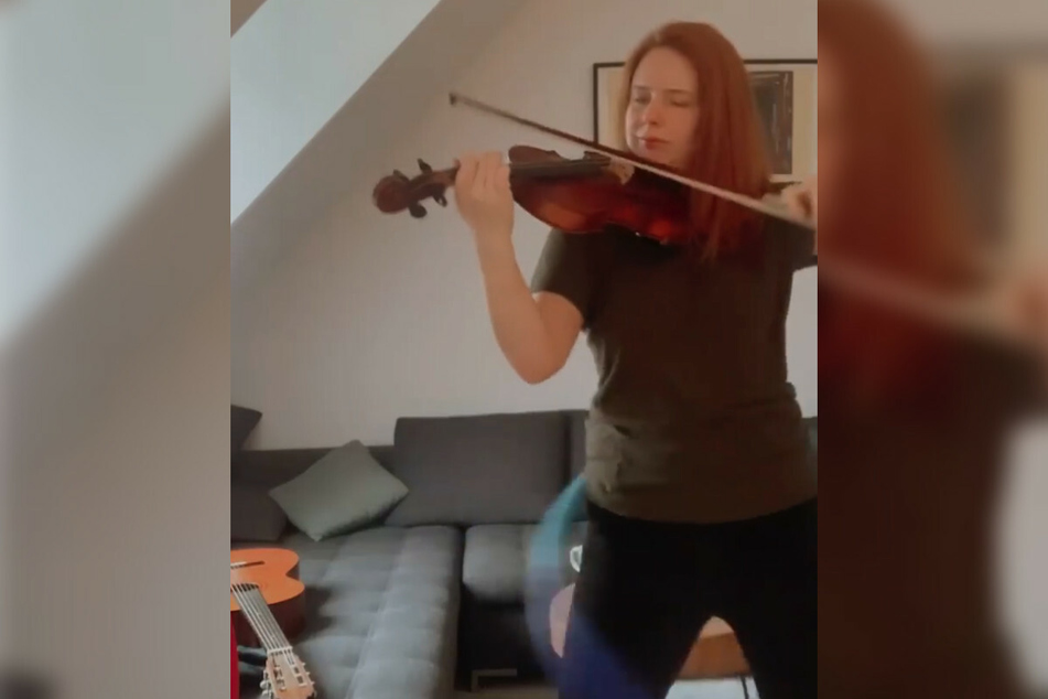 "Hullern - Musik Edition": Olivia Marei lässt bei Instagram die Hüfte kreisen und spielt dabei verschiedene Instrumente.