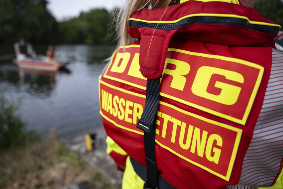 Die DLRG war an der Suche beteiligt. (Symbolbild)