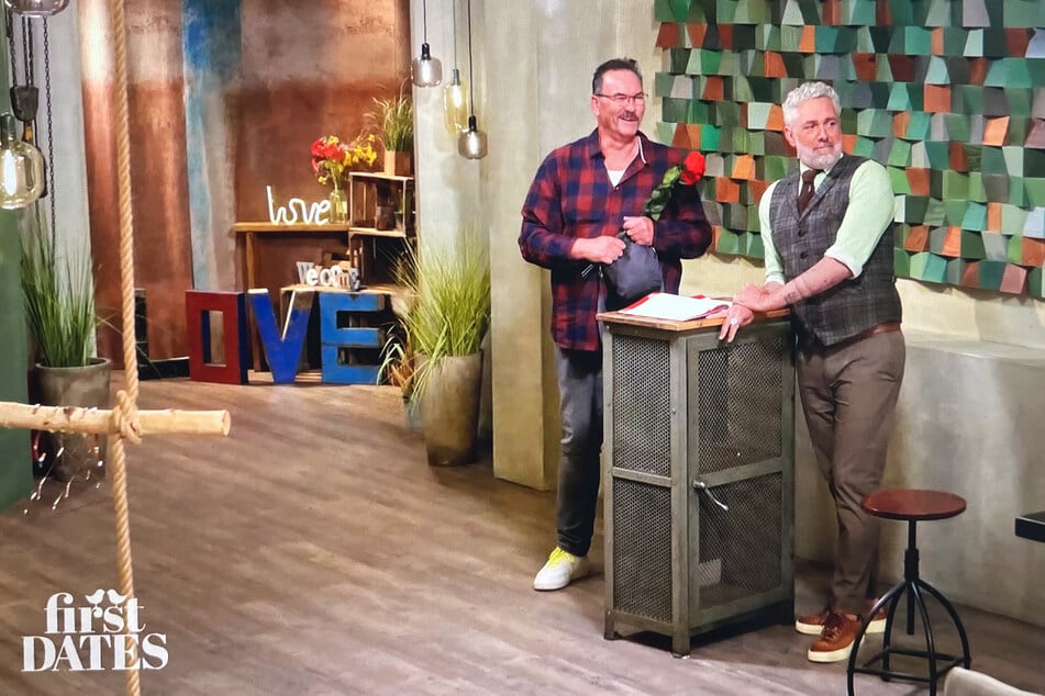 Detlefs (64) Plan geht auf: Der Reiter freut sich, das ihm die Überraschung geglückt ist.