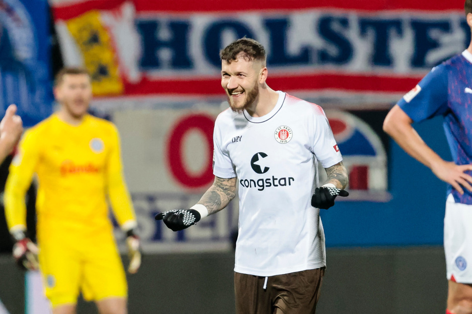 St. Paulis Marcel Hartel freut sich über seinen Treffer zum zwischenzeitlichen 2:0.