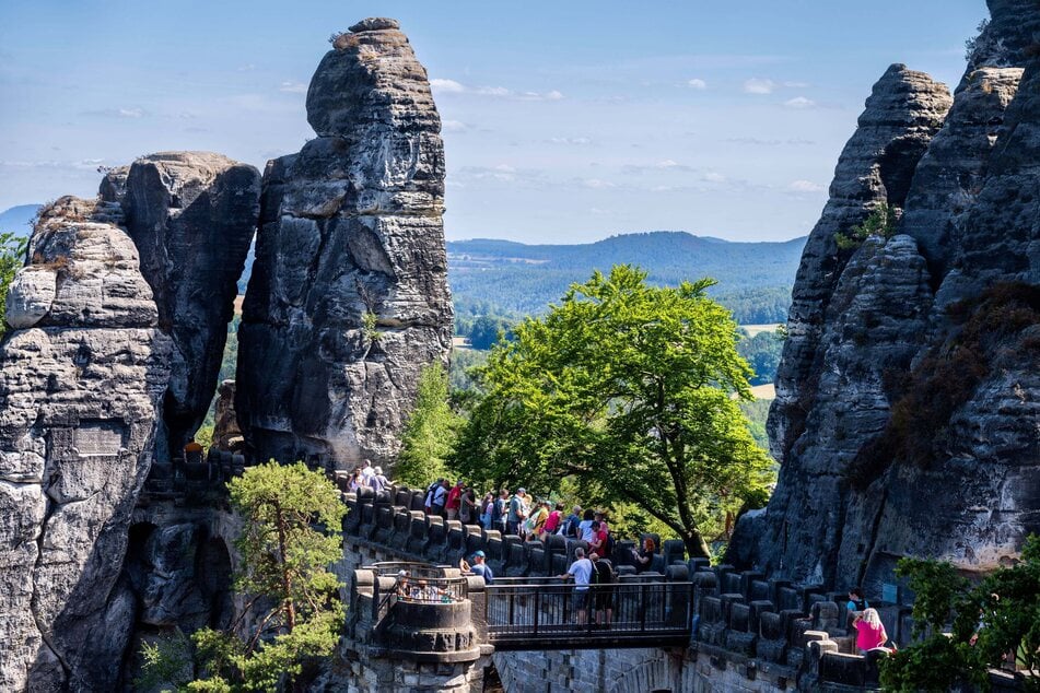 Schöne Aussicht: Das Internetportal kurzurlaub.de listet nicht nur die Bastei, sondern gleich die gesamte Sächsische Schweiz unter den zehn besten Zielen für Kurzurlaub deutschlandweit.
