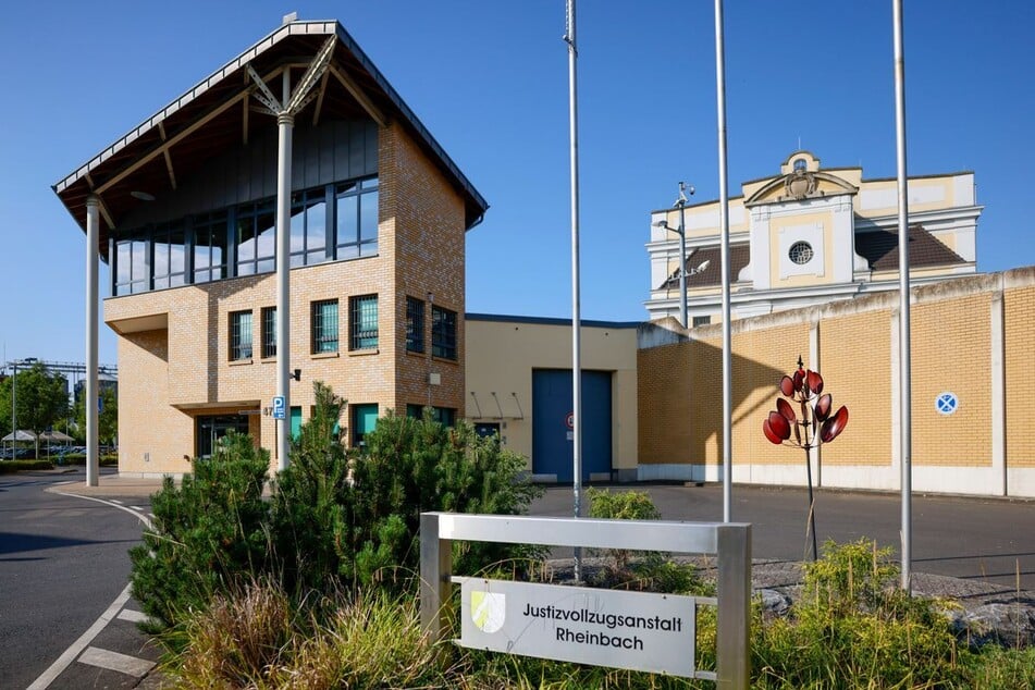 Die Justizvollzugsanstalt in Rheinbach ist "wegen Delikten im Amt" in den Fokus der Ermittler gerückt.