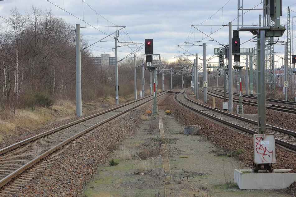 Tragödie in Dresden: Person von Zug erfasst - 300 Bahnreisende evakuiert