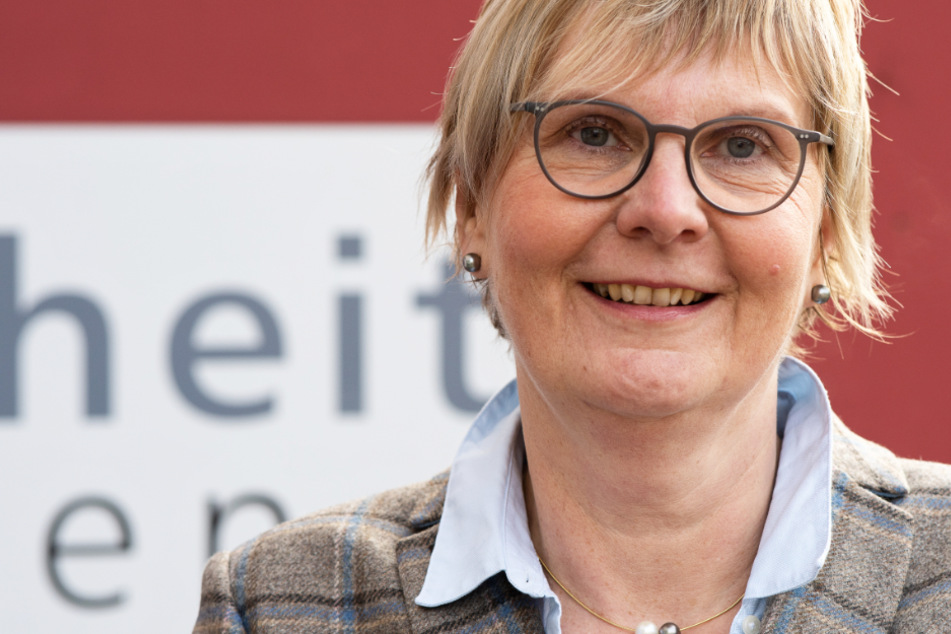 Das Foto zeigt Birgit Inerle, Pfarrerin und Seelsorgerin eines Altenheims in Nordhessen.